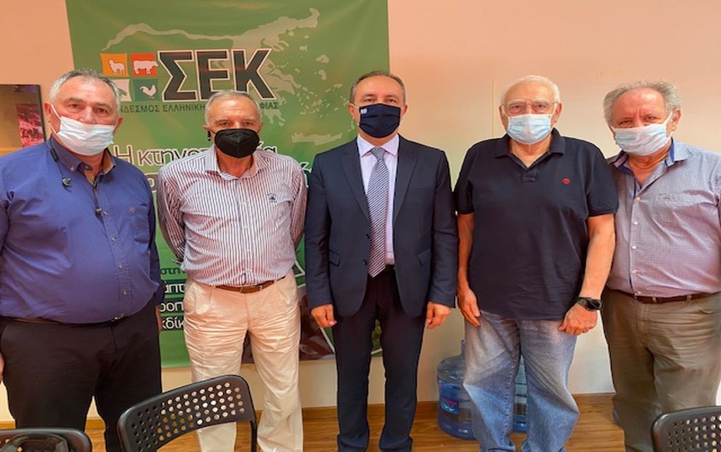 Θ. Καράογλου: Συναντήθηκε με το Σύνδεσμο Ελληνικής Κτηνοτροφίας