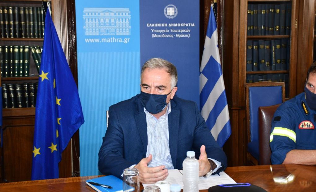 Καλαφάτης σε αντιπυρική σύσκεψη: “Σε πρώτη γραμμή για την κυβέρνηση οι αναδασώσεις” (pics)