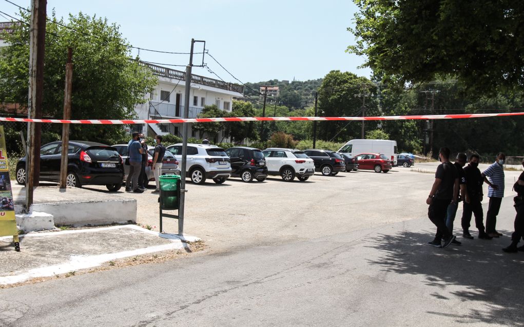 Έγκλημα στην Κέρκυρα : Σχεδόν εξ’ επαφής οι πυροβολισμοί στα δύο θύματα του 67χρονου αυτόχειρα, σύμφωνα με τον ιατροδικαστή