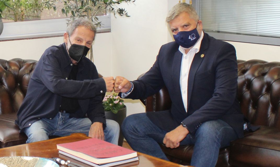 Περιφέρεια Αττικής: Συνάντηση Γιώργου Πατούλη με το μεγάλο συνθέτη Σταύρο Ξαρχάκο
