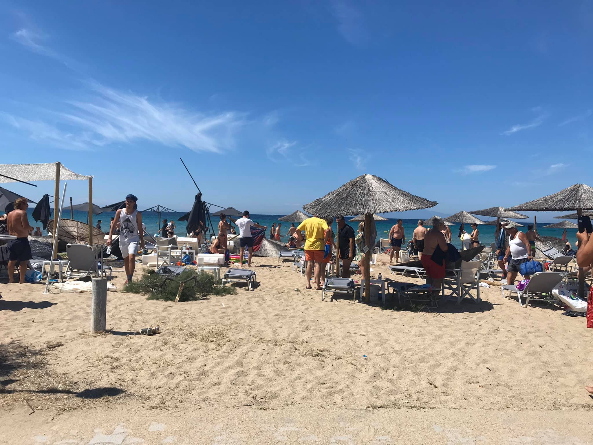 Δείτε: Συμβαίνει τώρα Χαλκιδική ανεμοστρόβυλος