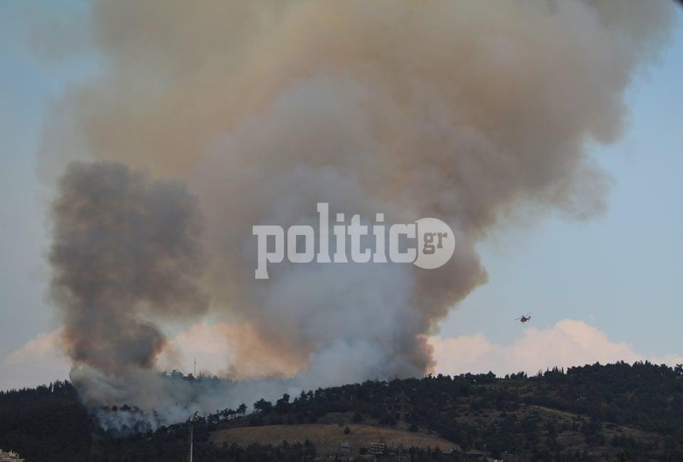 ΤΩΡΑ στη Θεσσαλονίκη: Φωτιά στο Σέιχ Σου (pics+vid)