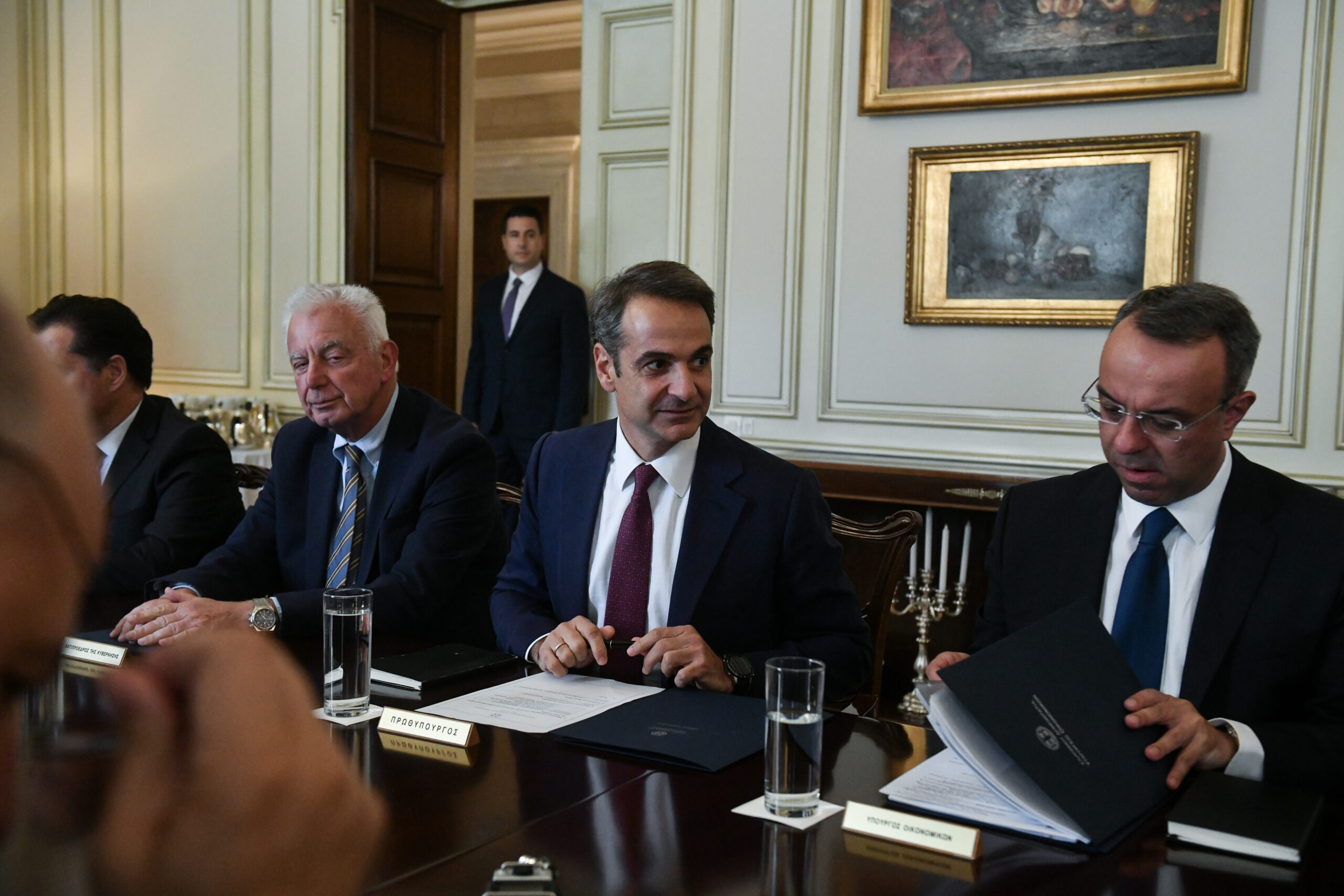 Τα φορολογικά έσοδα επιβεβαιώνουν την ανάκαμψη