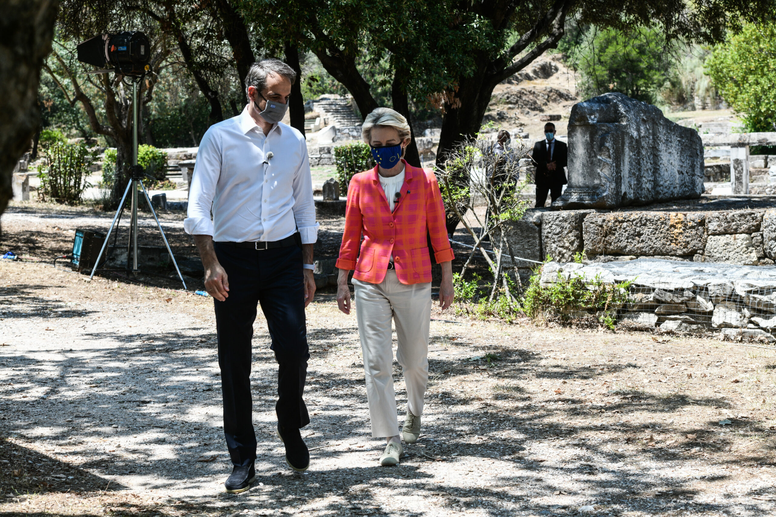 «Ανάσα» τα πρώτα 4 δισ. ευρώ από το Ταμείο Ανάκαμψης