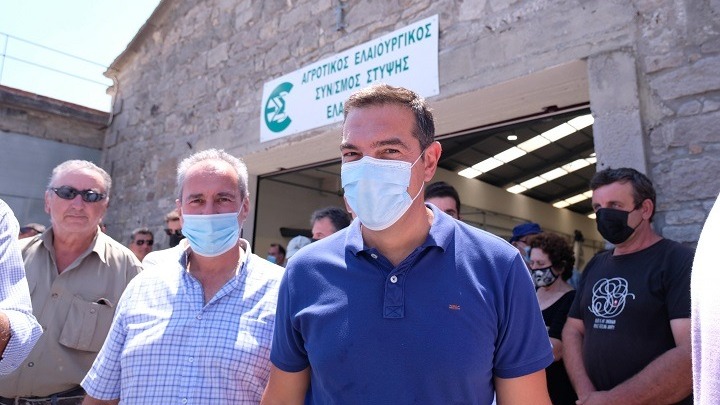 Επίσκεψη Τσίπρα στη Λέσβο: Συνάντηση με τον Αγροτικό Ελαιουργικό Συνεταιρισμό