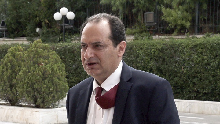 Χ. Σπίρτζης: Η κ. Πελώνη να ενημερώσει τους πολίτες και για τη πολιτική δράση του βιαστή αστυνομικού