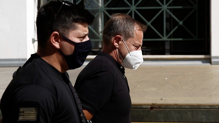 Ακόμη και χωρίς περιοριστικούς όρους θα ζητήσει ο Δ. Λιγνάδης να αντικατασταθεί η προσωρινή του κράτηση