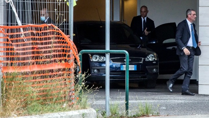 Ο πάπας Φραγκίσκος επιστρέφει στο Βατικανό