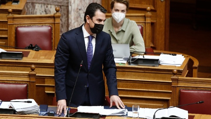Σκρέκας: «Οι επενδυτές στα επιχειρησιακά τους πλάνα να βάλουν την τοπική κοινωνία συμμέτοχο»