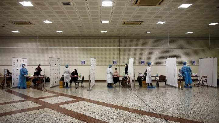Κύπρος: 727 νέα κρούσματα – 2 νεκροί