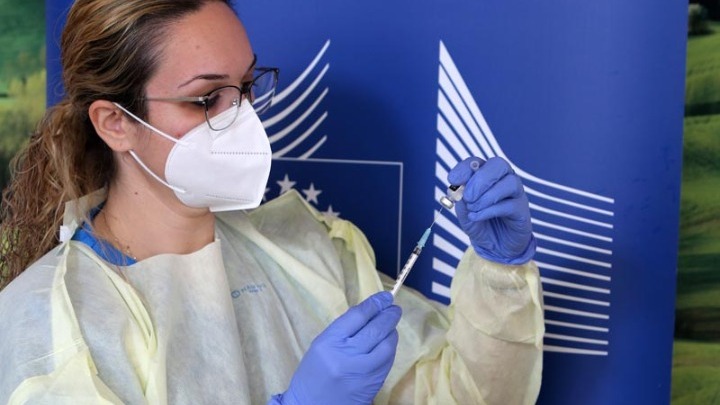 Κύπρος: Πάνω απο το 60% των πολιτών ολοκλήρωσε τον εμβολιασμό του