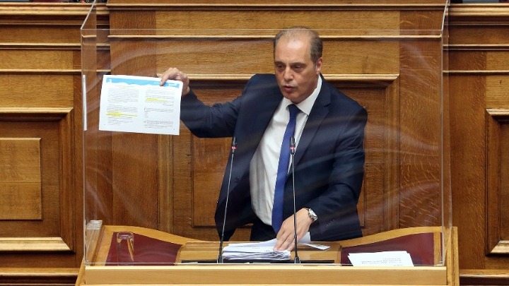 Βελόπουλος: «Εγκληματικά τα σχολικά βιβλία» (vid)