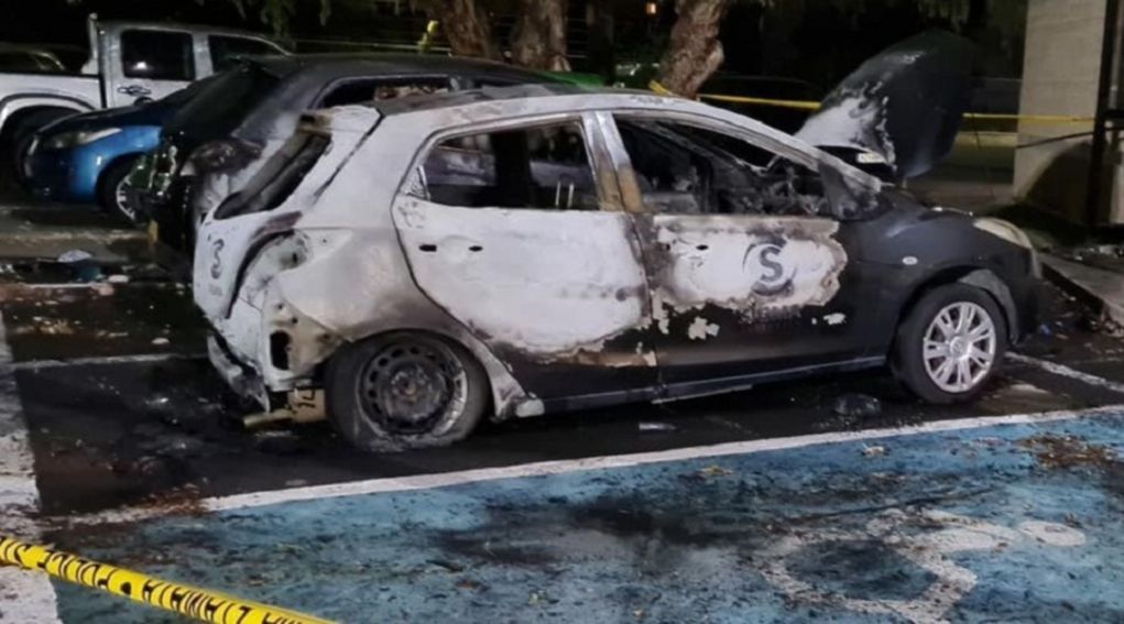 Κύπρος: Επίθεση αντιεμβολιαστών στον τηλεοπτικό σταθμό Σίγμα (pics & vid)