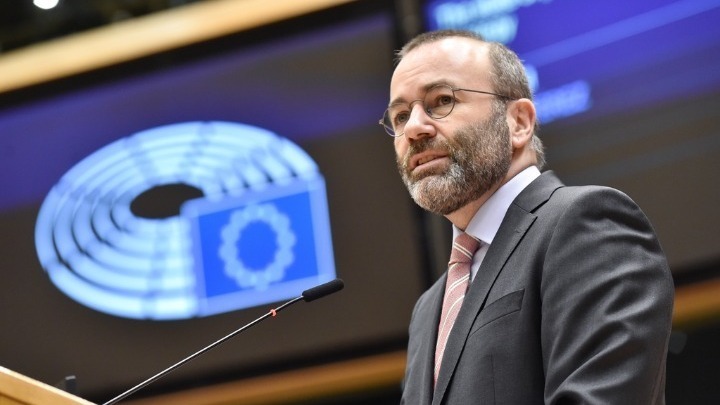 Βέμπερ: Στεκόμαστε με αλληλεγγύη προς την Κύπρο