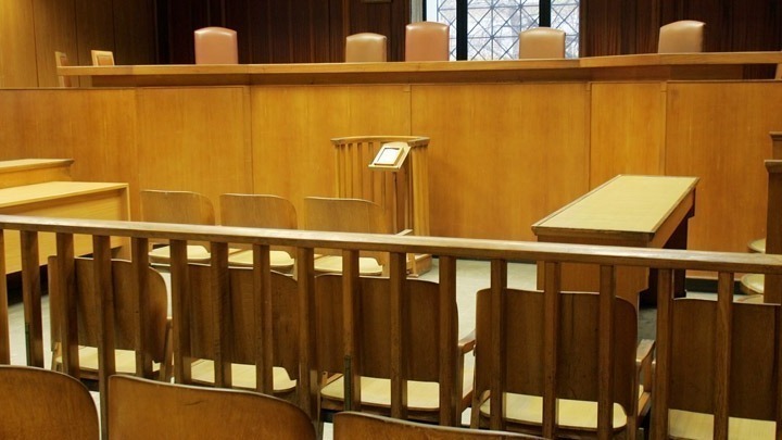Στη φυλακή μαέστρος συμφωνικής ορχήστρας για σεξουαλική παρενόχληση ανηλίκων