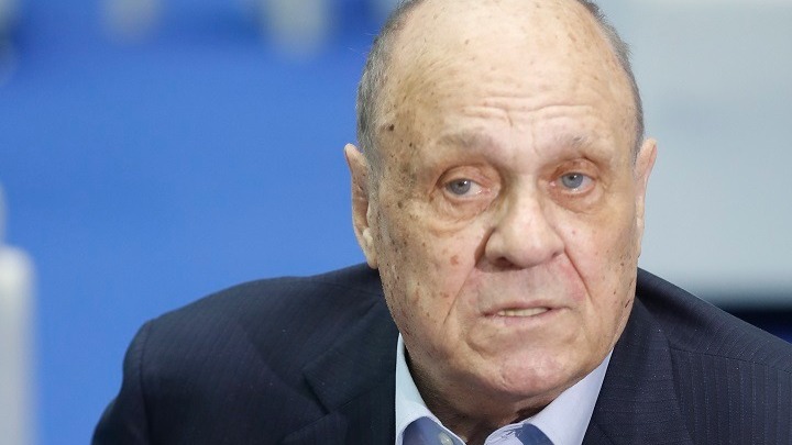 Ο σκηνοθέτης Βλαντίμιρ Μένσοφ απεβίωσε από Κορονοϊό