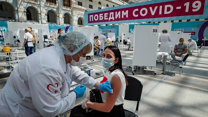 Ρωσία: 23.962 κρούσματα Covid-19 και 725 θάνατοι το τελευταίο 24ωρο