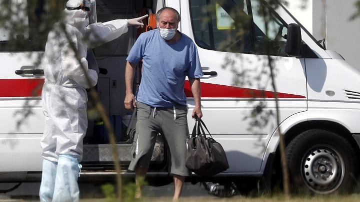 Ρωσία-covid: Σπάει το ένα αρνητικό ρεκόρ μετά το άλλο