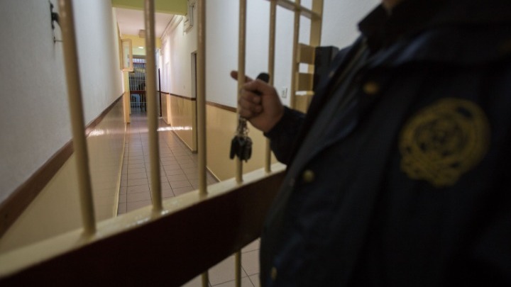Στις φυλακές Γρεβενών ο 50χρονος που κατηγορείται ότι βίαζε επί 6 χρόνια την ανήλικη ανιψιά του