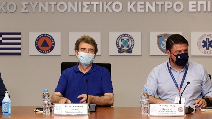 Σύσκεψη υπό Χρυσοχοΐδη-Χαρδαλιά στην Πολιτική Προστασία για το κύμα καύσωνα