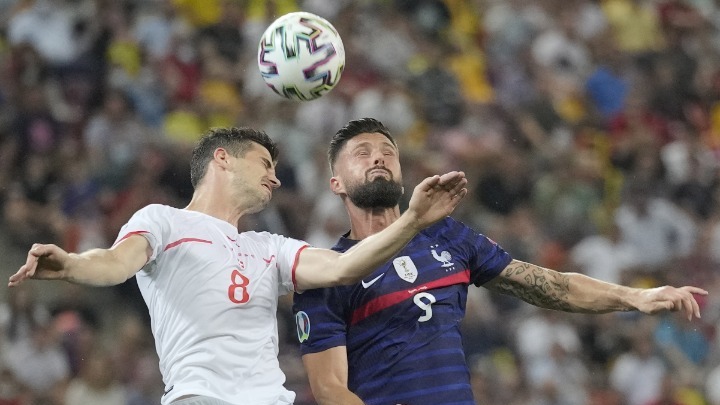 EURO 2020: Mε 240.000 υπογραφές ζητούν επανάληψη του αγώνα Γαλλία-Ελβετία