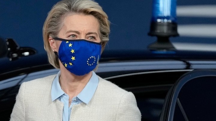 Фον ντερ Λάιεν: Περισσότεροι από τους μισούς ενήλικες στην Ευρωπαϊκή Ένωση είναι τώρα πλήρως εμβολιασμένοι