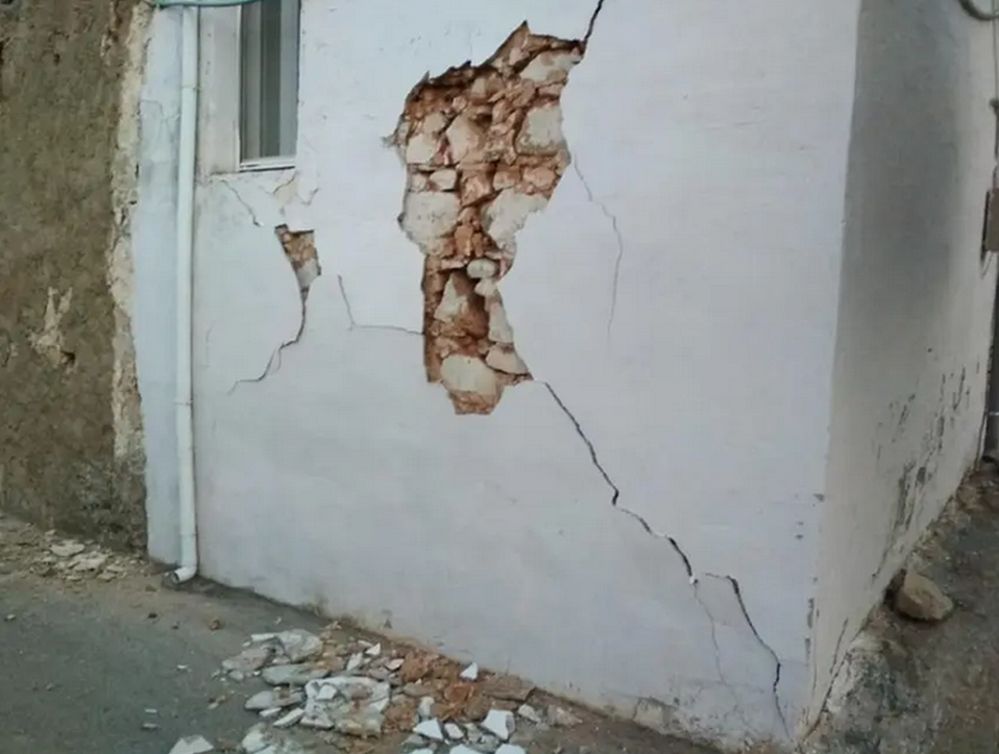 Σεισμός στο Ηράκλειο: Ζημιές άφησε πίσω της η δόνηση των 4,8 Ρίχτερ (pics&video)
