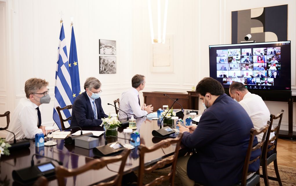 Τσιόδρας: Αυξητική τάση κρουσμάτων σε Αττική, Κρήτη και Νότιο Αιγαίο – Εστίες μετάδοσης οι χώροι διασκέδασης