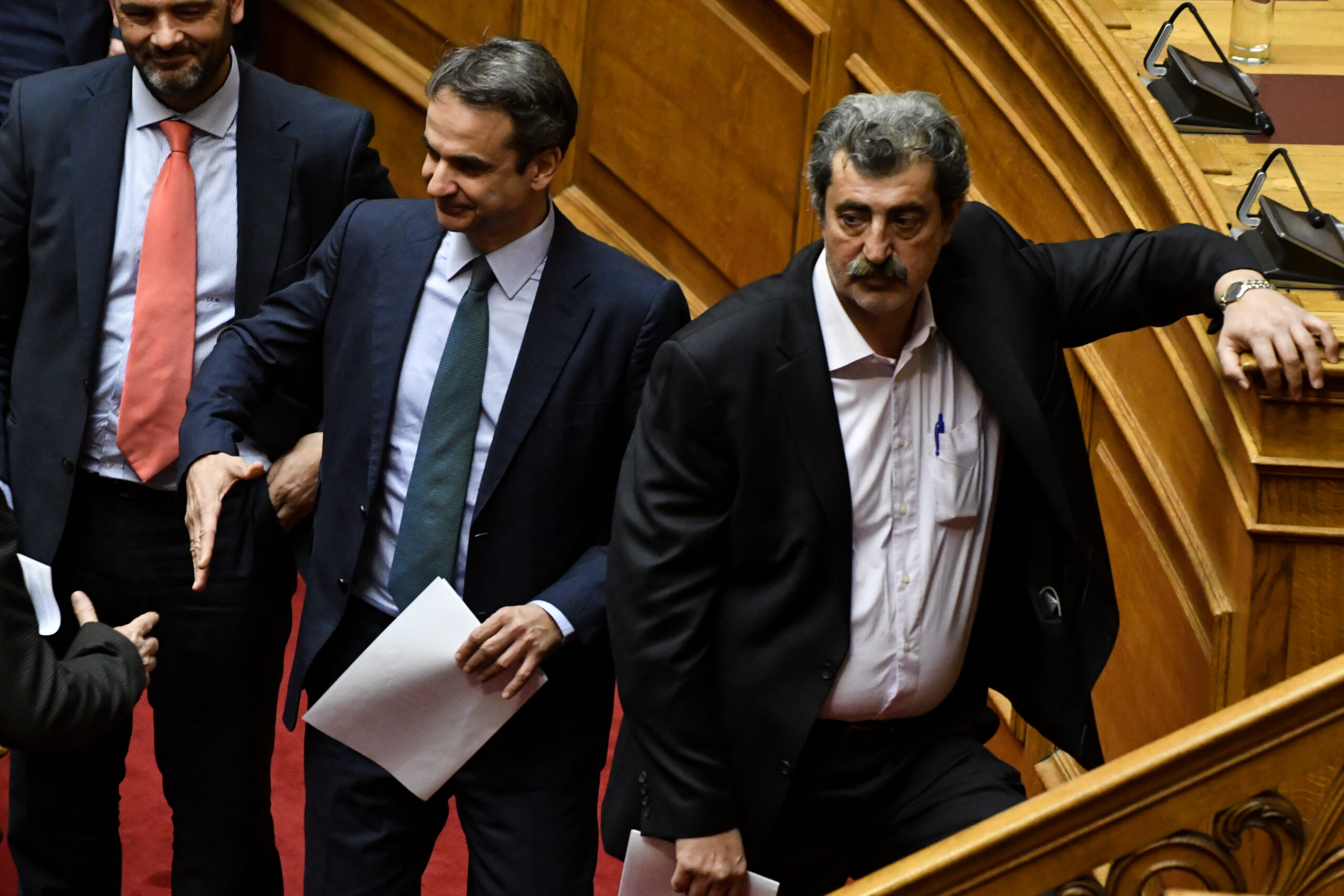 Πολάκης προς Μητσοτάκη για ΗΠΑ: «Θα πέσετε με κρότο»