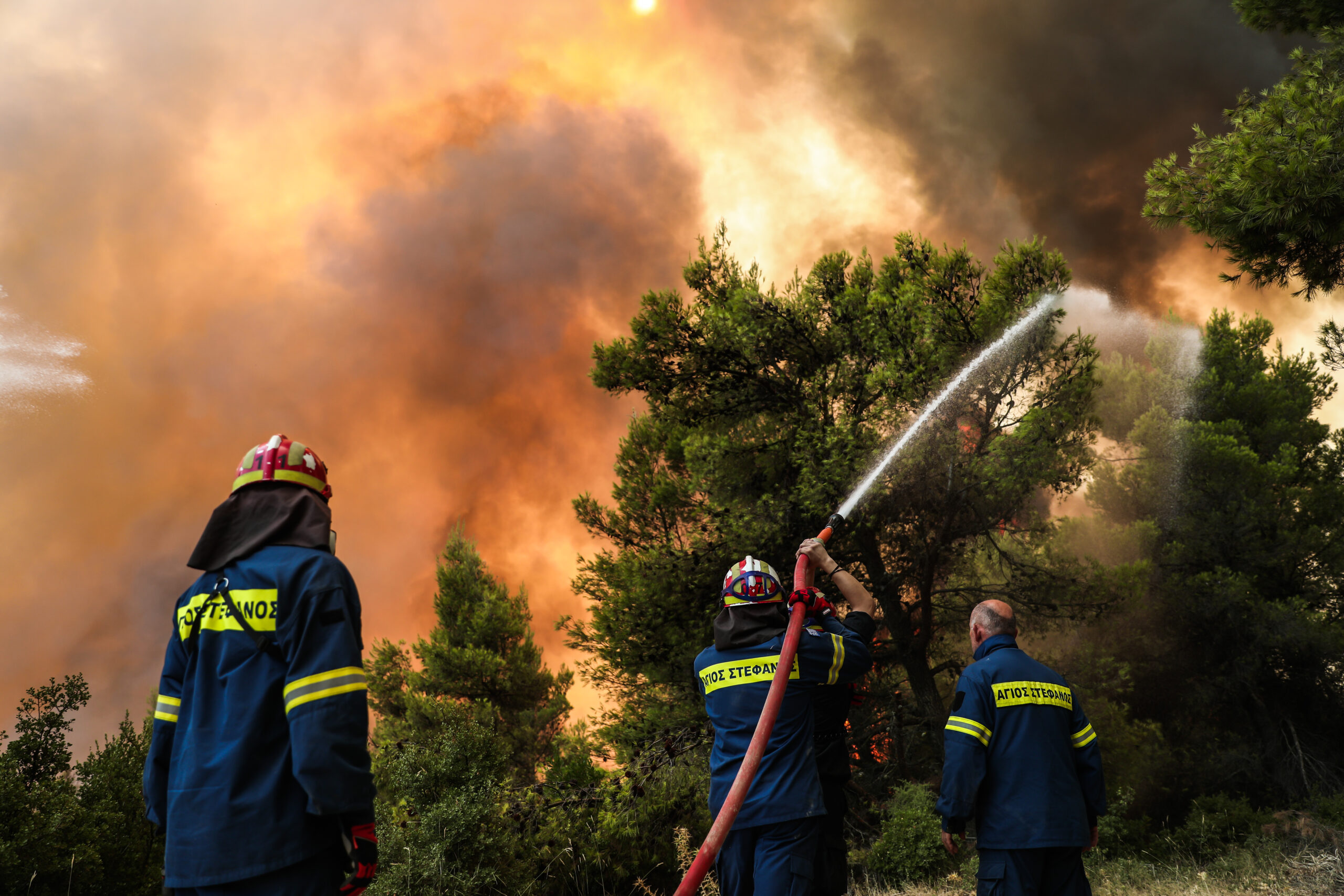 Αντιπεριφερειάρχης Πολιτικής Προστασίας της Αττικής: Κοντά στα σπίτια η φωτιά στη Δροσοπηγή