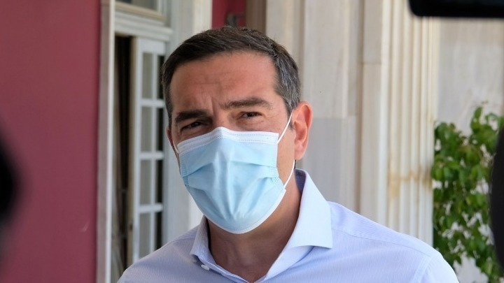 Αλ. Τσίπρας: Λένε ότι πιο δύσκολο είναι να παραμείνεις στο βάθρο – Ο Λευτέρης Πετρούνιας το κατάφερε