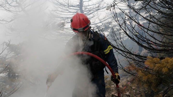 Ελεύθερος με περιοριστικούς όρους ο 14χρονος στον Θεολόγο