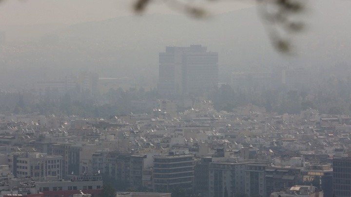 Στο «κόκκινο» το επίπεδο των επιβλαβών σωματιδίων σε όλη την Αττική – Δείτε χάρτη για κάθε περιοχή