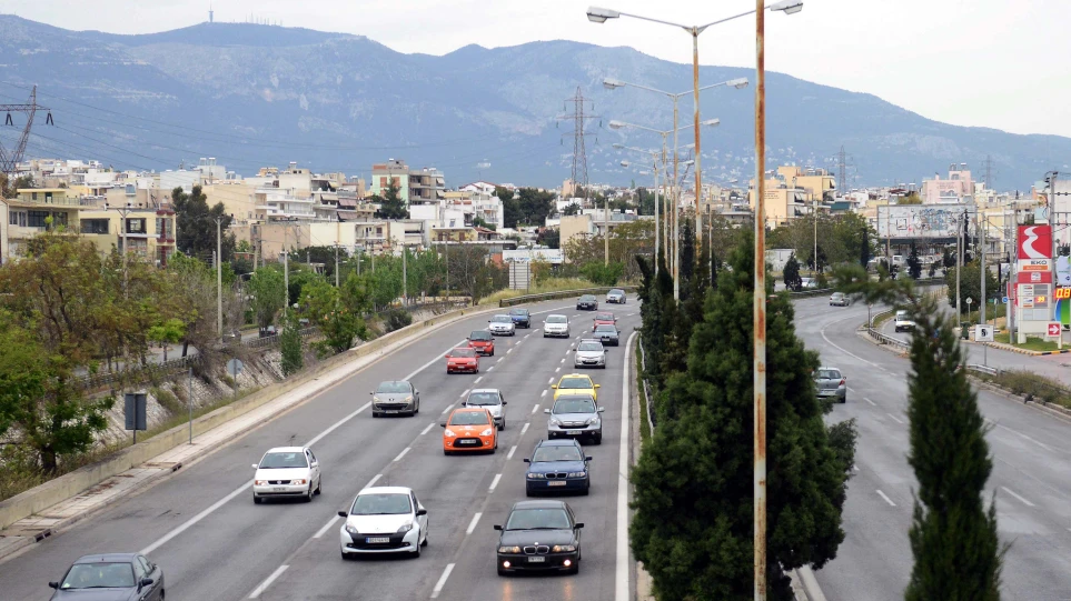 Βαρυμπόμπη: Ανοιχτά τα δύο ρεύματα στην Αθηνών-Λαμίας