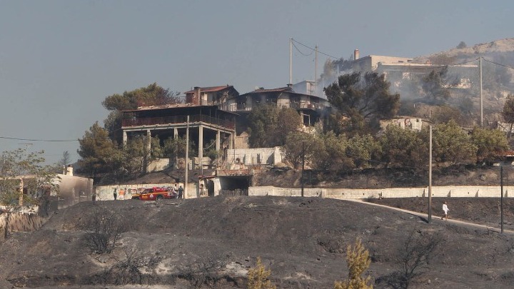 Βρέθηκαν υπολείμματα φωτοβολίδας στην Κερατέα – Διαπιστωμένος εμπρησμός η πυρκαγιά