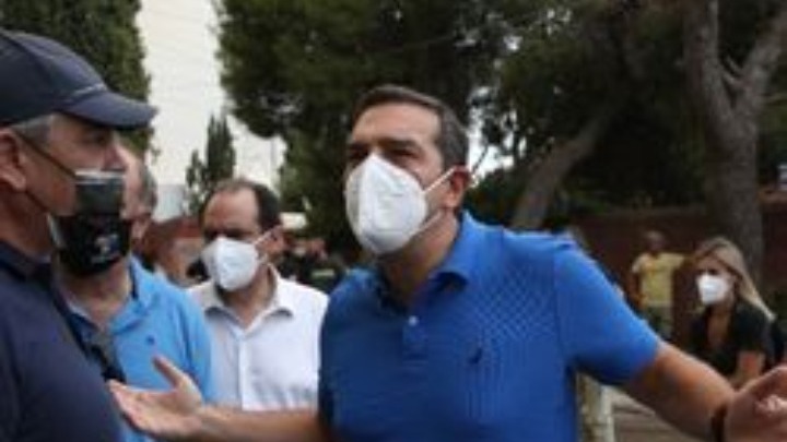 Έκκληση Αλ. Τσίπρα για ενίσχυση πτητικών μέσων στο Κρυονέρι – «Δεν έχει περάσει τίποτα», λέει κάτοικος