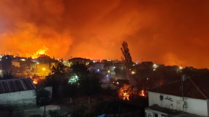 Φωτιές στην Εύβοια: Νέο μέτωπο προς Αιδηψό – Εκκενώθηκαν δύο ακόμα περιοχές