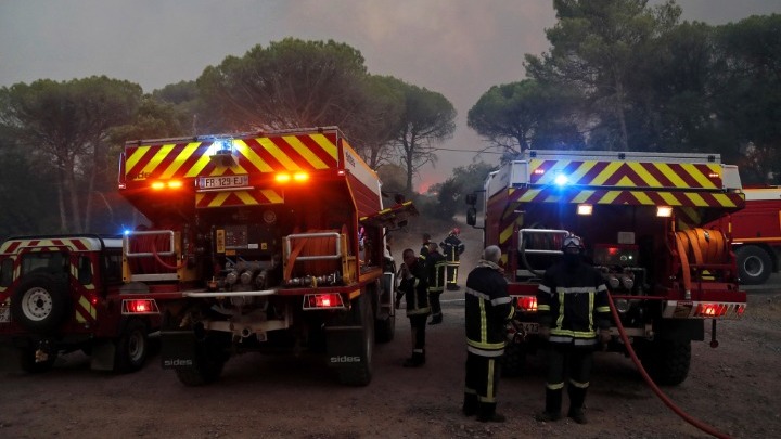 Γαλλία: Απορρίφθηκε η προσφυγή 672 Γάλλων πυροσβεστών κατά της υποχρέωσης εμβολιασμού
