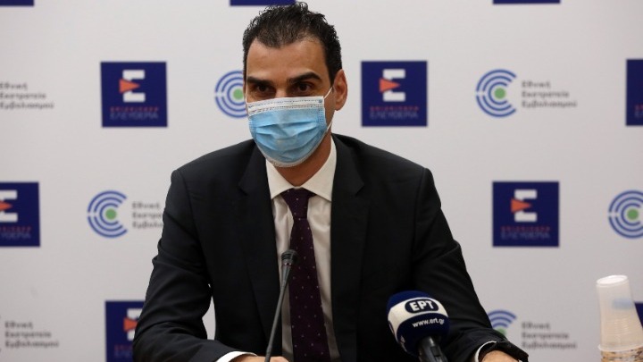 Θεμιστοκλέους: «Τις τελευταίες μέρες κλείστηκαν 175.000 ραντεβού για εμβολιασμό» (vid)