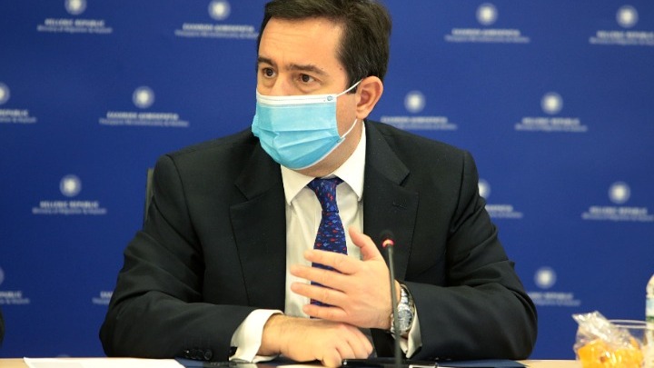 Μηταράκης: «Αυτονόητη η στήριξη των όμορων χωρών του Αφγανιστάν»