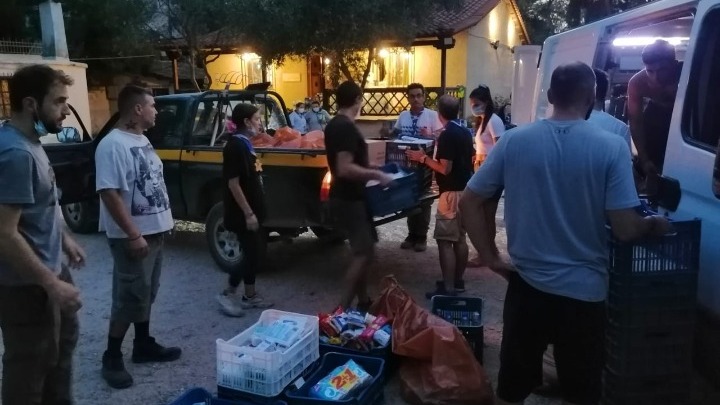 Οι Έλληνες πρόσκοποι στην πρώτη γραμμή της αλληλεγγύης στις πυρκαγιές