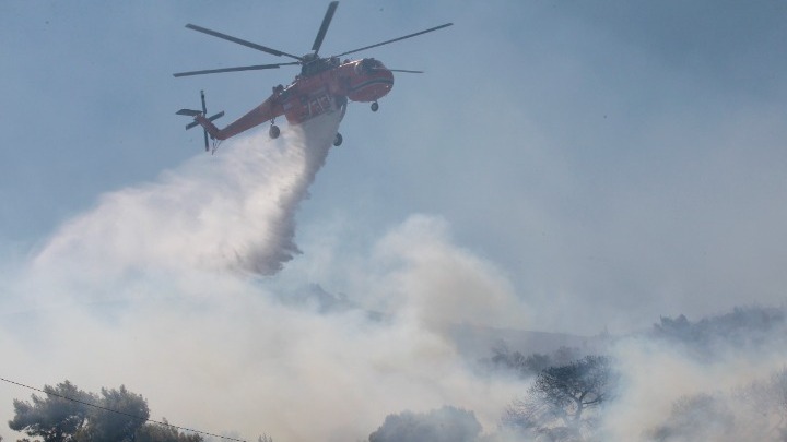 Φωτιά στην Κάρυστο: Οριοθετημένη η πυρκαγιά – Σε επιφυλακή οι δυνάμεις