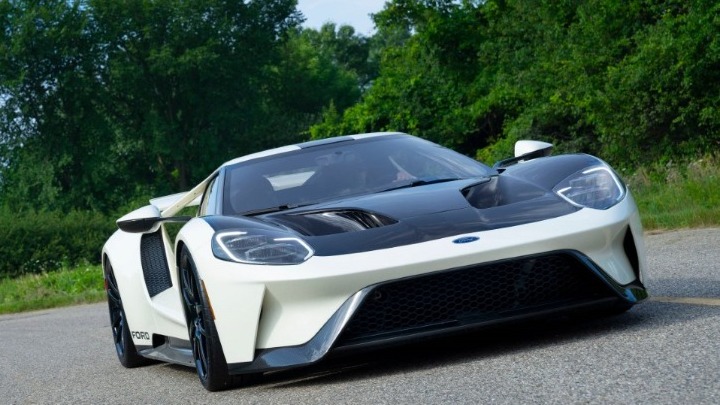Ως φόρος τιμής στο Ford GT, παρουσίασε το Ford GT ’64 2022