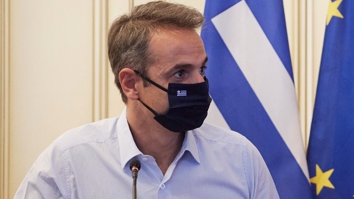 Στο Συντονιστικό Κέντρο Επιχειρήσεων, στο Χαλάνδρι ο πρωθυπουργός