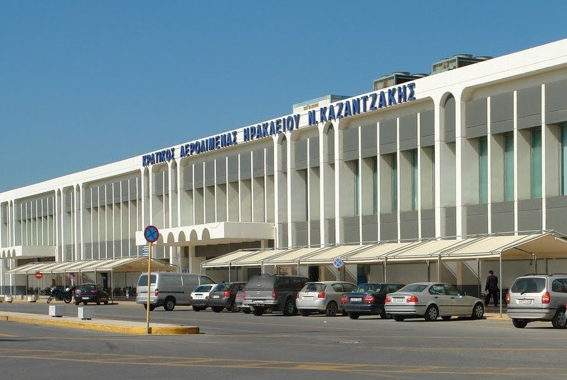 Κρήτη: 19 συλλήψεις για πλαστογραφία στο Ν. Καζαντζάκης