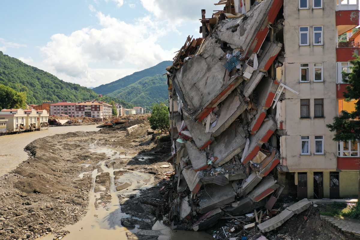 Tουρκία: 62 oι νεκροί από τις φονικές πλημμύρες (pics & vids)
