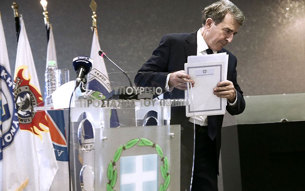 Χρυσοχοΐδης: «Μειώθηκε η εγκληματικότητα, το παρεμπόριο, ανέπνευσαν τα Εξάρχεια» (vid)
