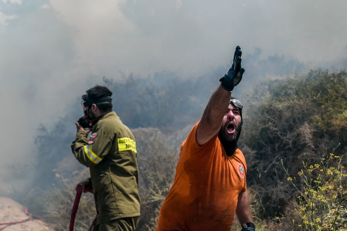 Σε ύφεση η φωτιά  στο Μαρμάρι
