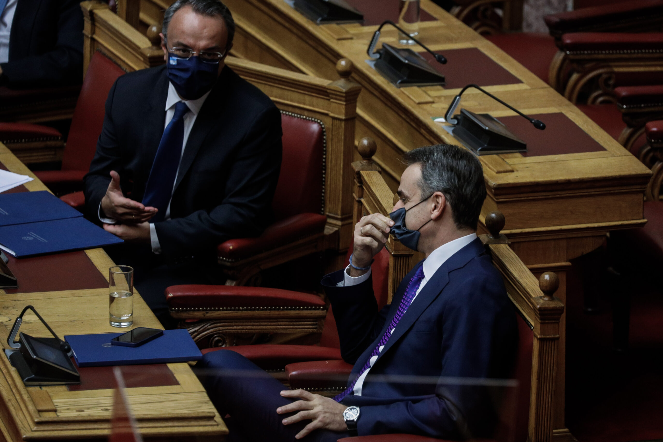 Έξω (θεωρητικά) πάμε καλά! Στο εσωτερικό όμως;