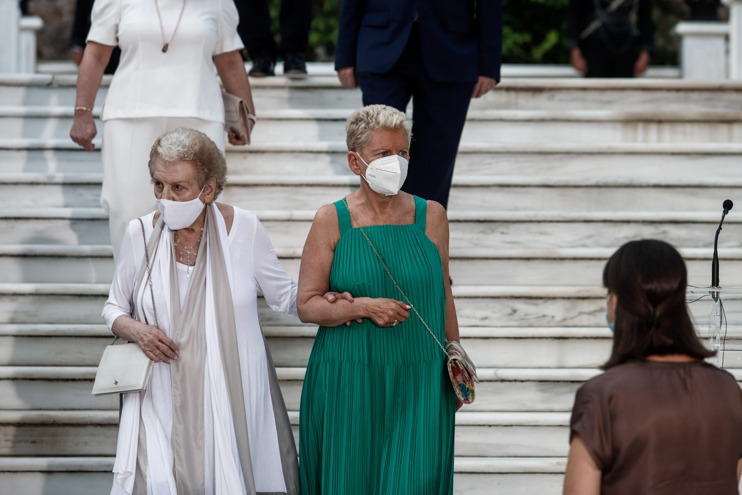 Ακρίτα για ελληνική σημαία στη ΔΕΘ: «Έτσι κρεμάμε τα σώβρακα, όχι το εθνικό μας σύμβολο»
